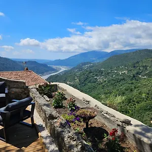 https://2-pieces-au-calme-absolu.fr-provencehotel.com